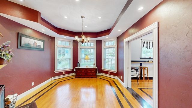 654 Main St, Watertown, MA 02472