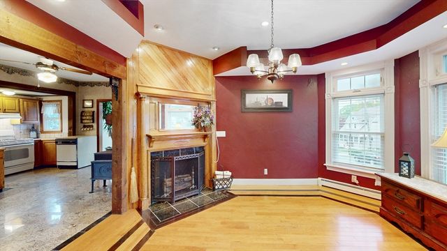 654 Main St, Watertown, MA 02472