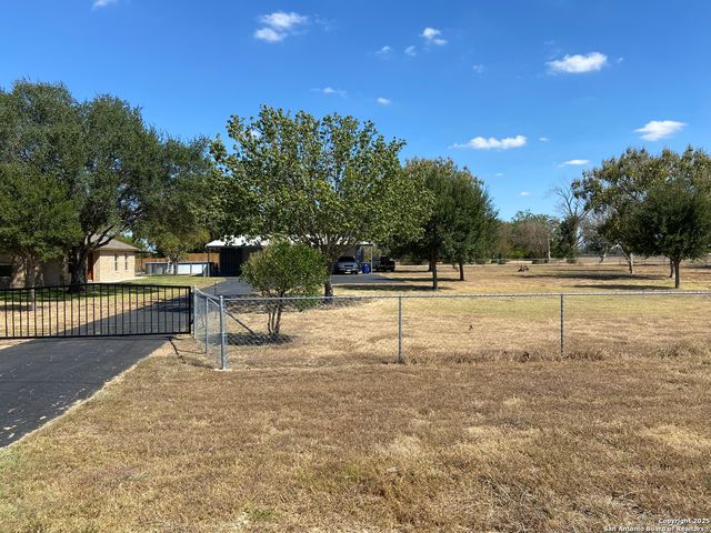 2767 Haeckerville, Cibolo, TX 78108
