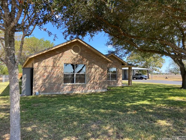 2767 Haeckerville, Cibolo, TX 78108