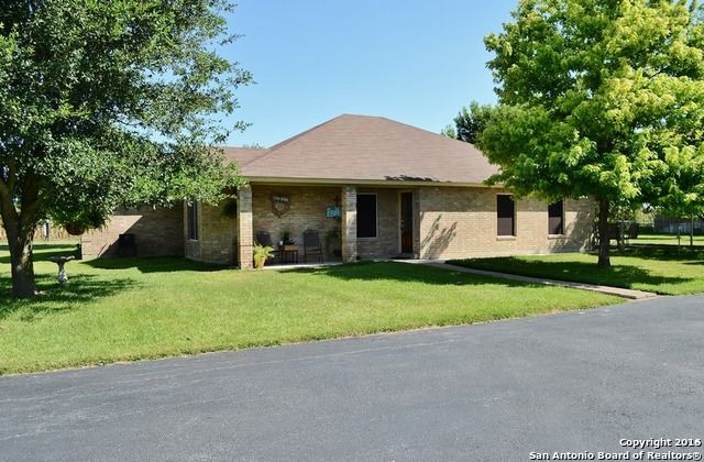 2767 Haeckerville, Cibolo, TX 78108