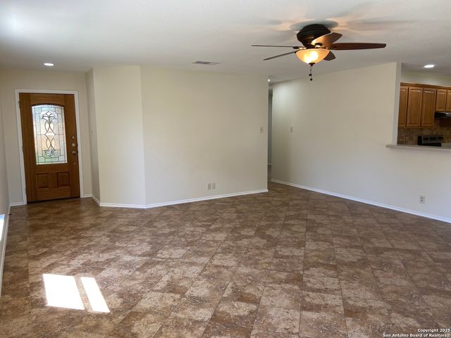 2767 Haeckerville, Cibolo, TX 78108