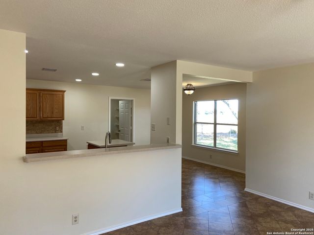 2767 Haeckerville, Cibolo, TX 78108