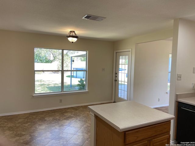 2767 Haeckerville, Cibolo, TX 78108