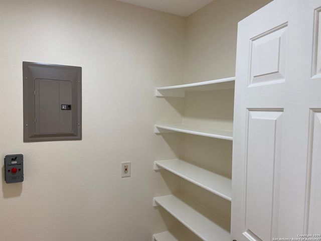 2767 Haeckerville, Cibolo, TX 78108