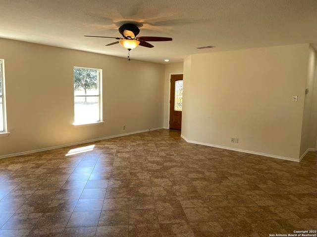 2767 Haeckerville, Cibolo, TX 78108