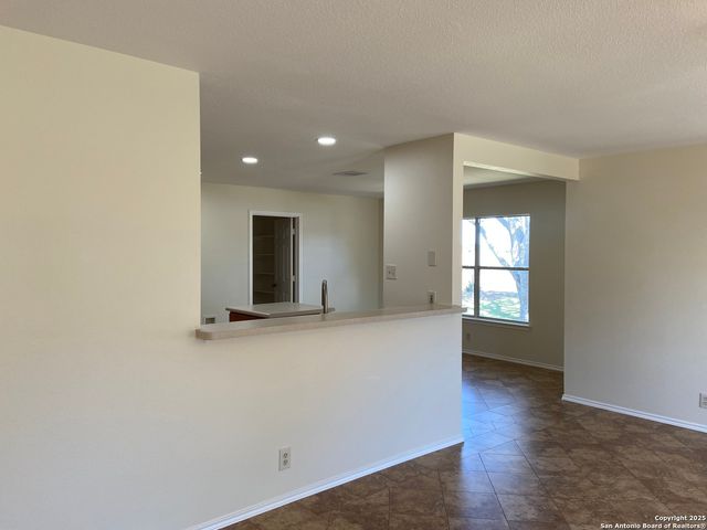 2767 Haeckerville, Cibolo, TX 78108