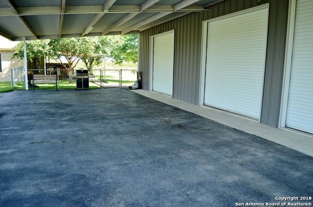 2767 Haeckerville, Cibolo, TX 78108