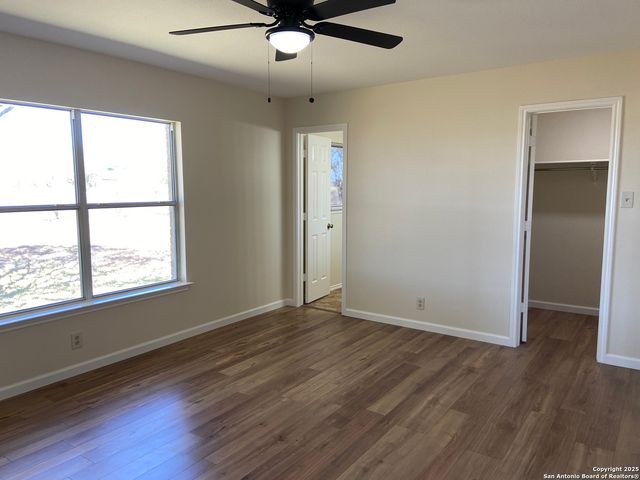 2767 Haeckerville, Cibolo, TX 78108