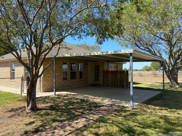2767 Haeckerville, Cibolo, TX 78108