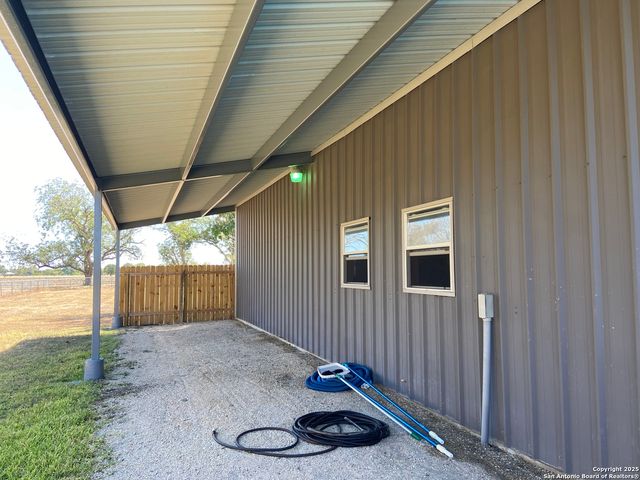 2767 Haeckerville, Cibolo, TX 78108