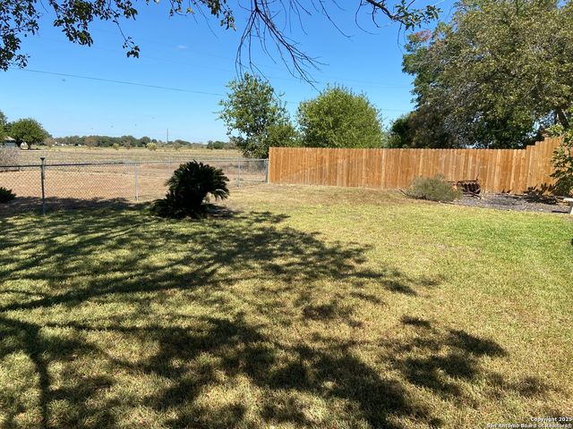 2767 Haeckerville, Cibolo, TX 78108