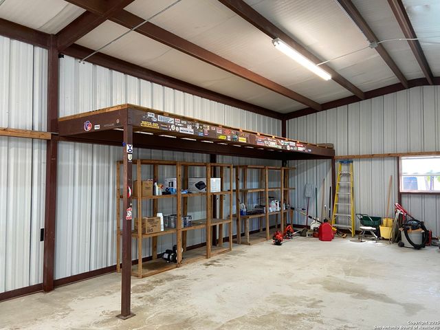2767 Haeckerville, Cibolo, TX 78108