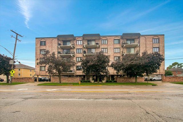 7525 W Lawrence Avenue 505, Harwood Heights, IL 60706