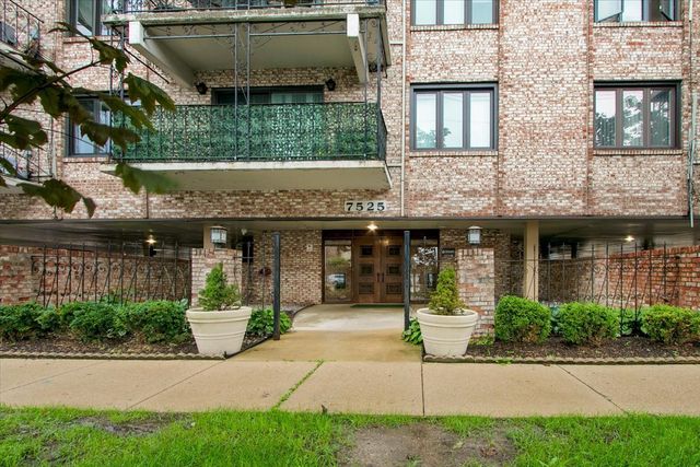 7525 W Lawrence Avenue 505, Harwood Heights, IL 60706