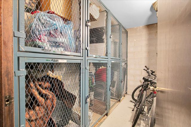 7525 W Lawrence Avenue 505, Harwood Heights, IL 60706