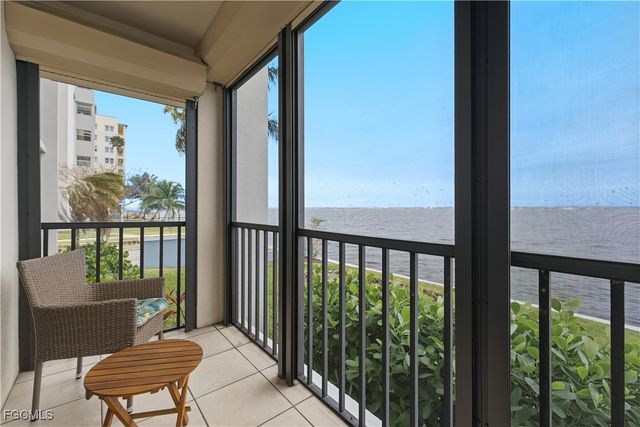 1925 Clifford ST 101, Fort Myers, FL 33901