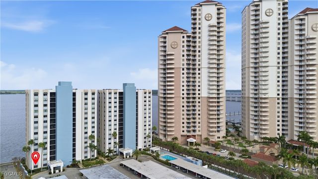 1925 Clifford ST 101, Fort Myers, FL 33901