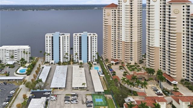 1925 Clifford ST 101, Fort Myers, FL 33901