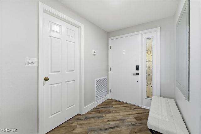 1925 Clifford ST 101, Fort Myers, FL 33901