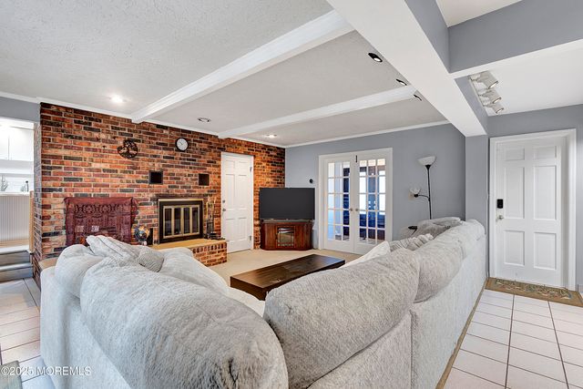 32 Kilfoyle Avenue, Fords, NJ 08863