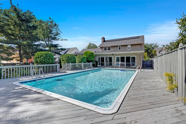 32 Kilfoyle Avenue, Fords, NJ 08863