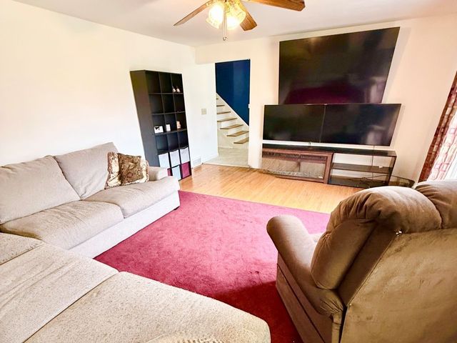 6 Hitree Lane, Chili, NY 14624