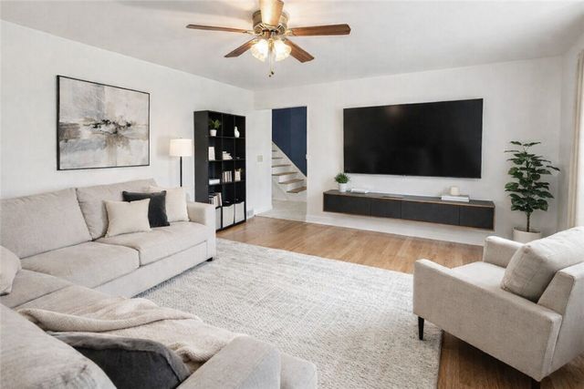 6 Hitree Lane, Chili, NY 14624