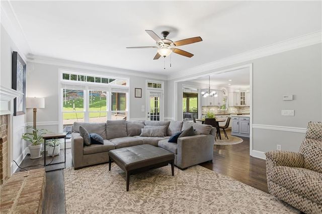 112 Grandcrest Drive, Suwanee, GA 30024
