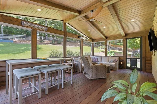 112 Grandcrest Drive, Suwanee, GA 30024