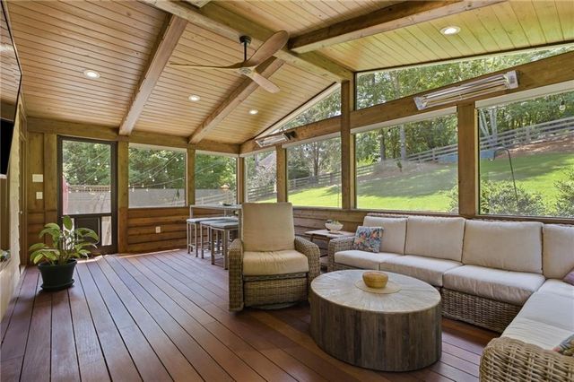 112 Grandcrest Drive, Suwanee, GA 30024