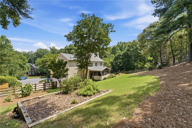 112 Grandcrest Drive, Suwanee, GA 30024