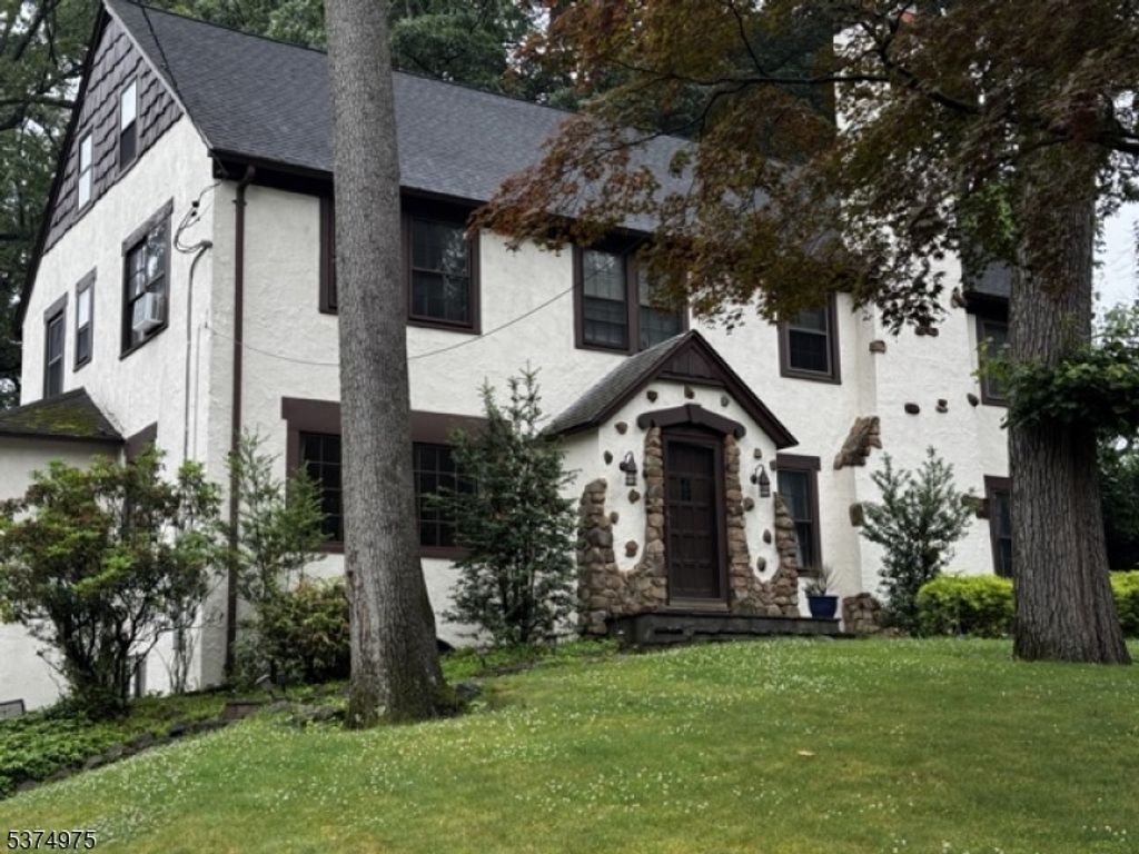 771 Ravine Rd, Plainfield City, NJ 07062