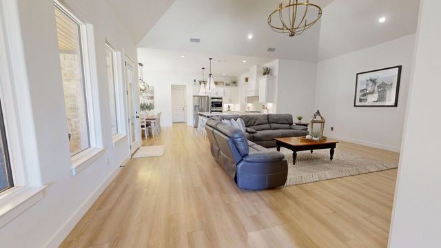 11810 Kenosha Avenue, Lubbock, TX 79423