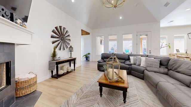 11810 Kenosha Avenue, Lubbock, TX 79423