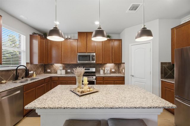 3012 Freeman Park DR, Round Rock, TX 78665