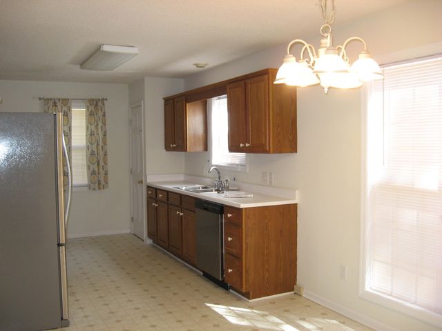 140 Lake View Drive E, Pinehurst, NC 28374