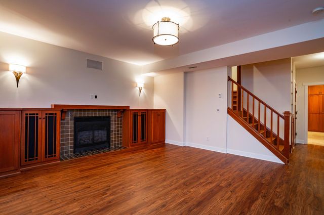 582 Summit Avenue, Saint Paul, MN 55102