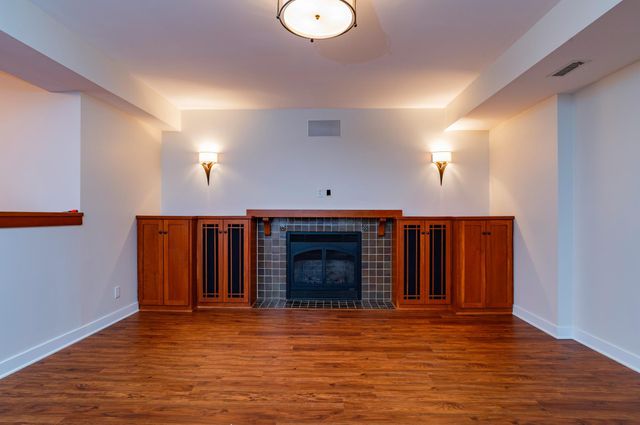 582 Summit Avenue, Saint Paul, MN 55102