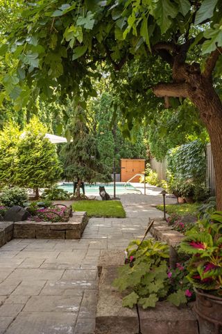 582 Summit Avenue, Saint Paul, MN 55102