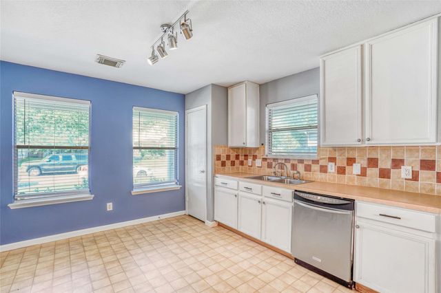 19039 Remington Park Drive, Houston, TX 77073