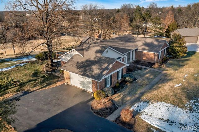 231 Pennington Lane, Clarkson Valley, MO 63005