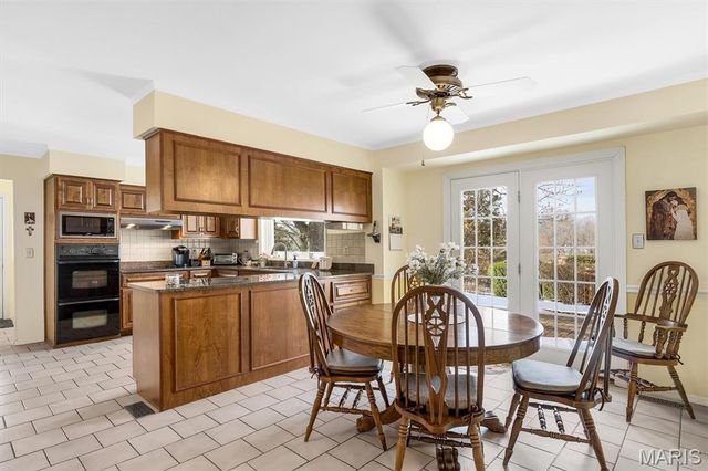 231 Pennington Lane, Clarkson Valley, MO 63005