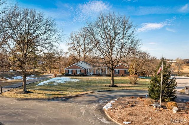 231 Pennington Lane, Clarkson Valley, MO 63005