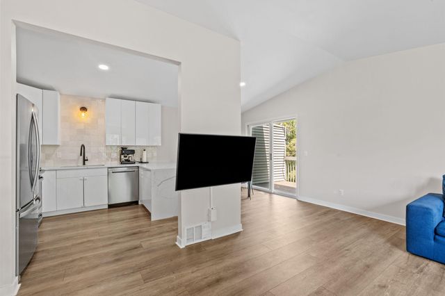828 Sherwood Road, Shoreview, MN 55126