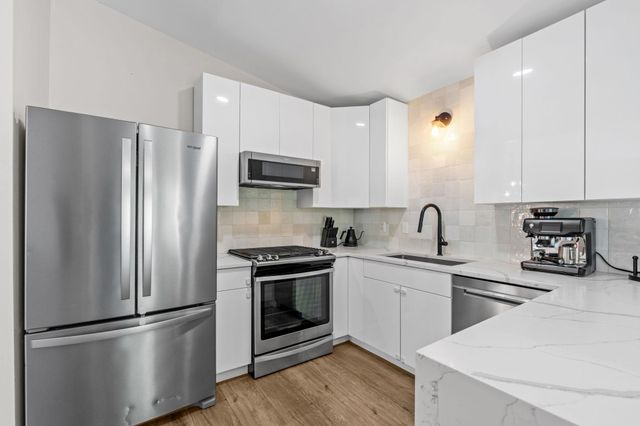 828 Sherwood Road, Shoreview, MN 55126