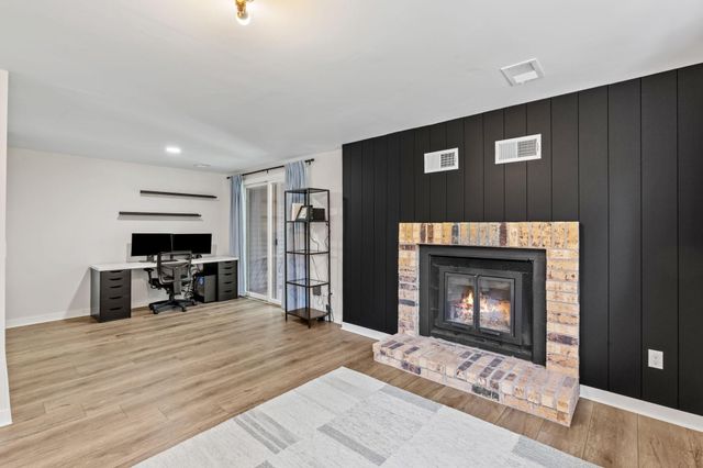 828 Sherwood Road, Shoreview, MN 55126