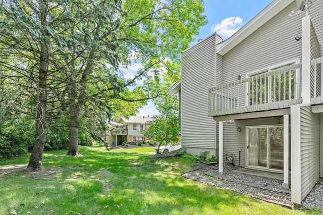 828 Sherwood Road, Shoreview, MN 55126