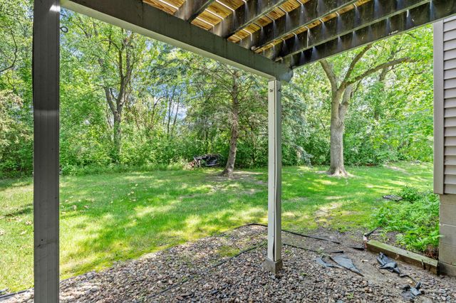 828 Sherwood Road, Shoreview, MN 55126