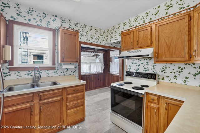 316 Smith Avenue, Lansing, MI 48910